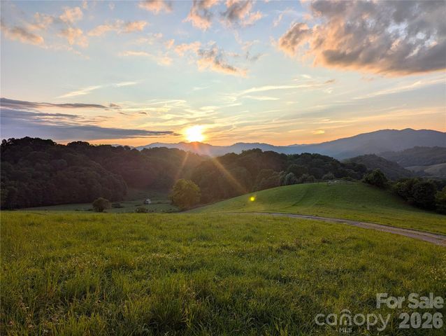 840 Ed Williams Road, Zionville, NC 28698