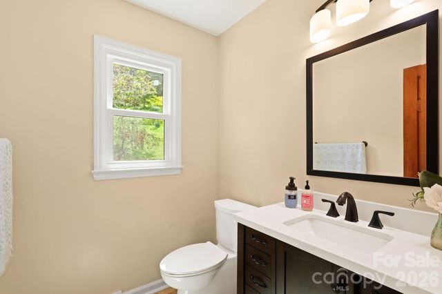 840 Ed Williams Road, Zionville, NC 28698