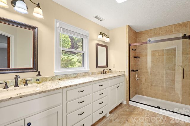 840 Ed Williams Road, Zionville, NC 28698