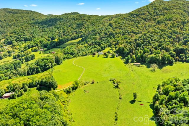 840 Ed Williams Road, Zionville, NC 28698