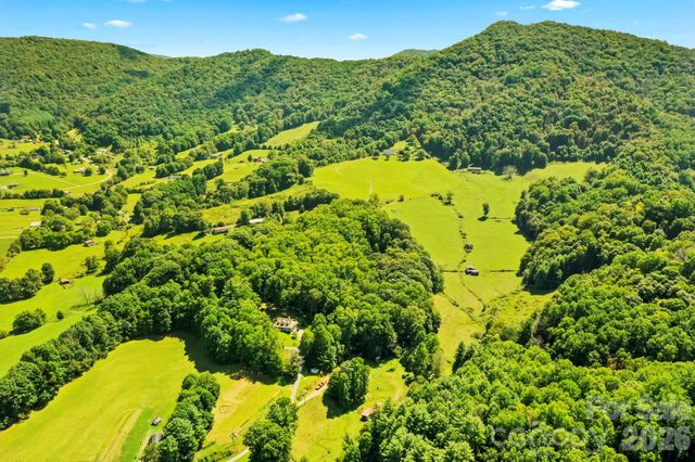 840 Ed Williams Road, Zionville, NC 28698