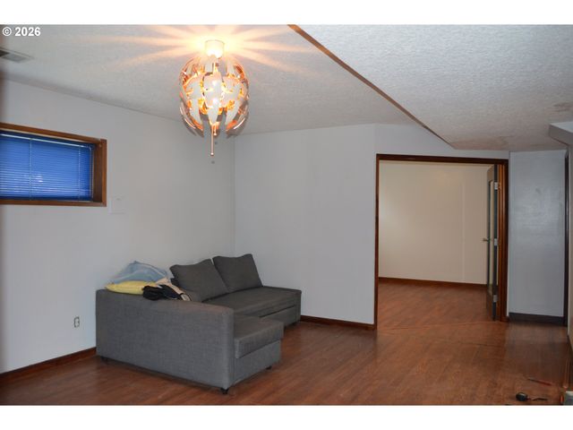 3130 Ne 142ND Ave, Portland, OR 97230