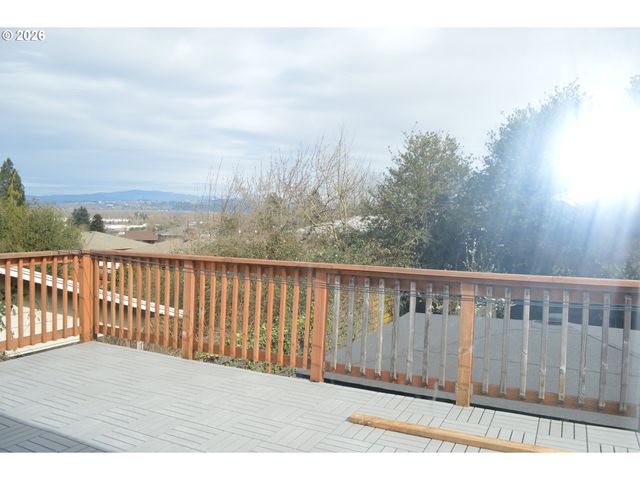 3130 Ne 142ND Ave, Portland, OR 97230