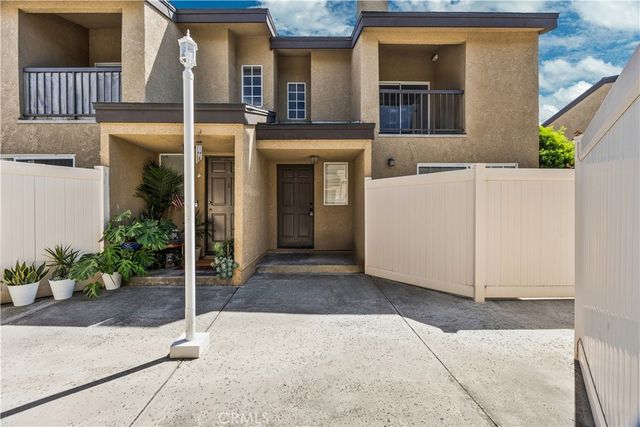 1126 W 228th 16, Torrance, CA 90502