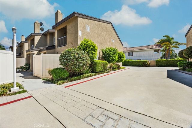 1126 W 228th 16, Torrance, CA 90502