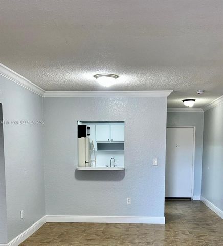 575 W 69th Street 208, Hialeah, FL 33014