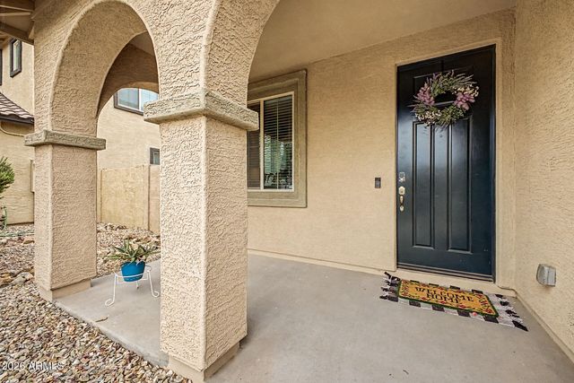 7629 W FETLOCK Trail, Peoria, AZ 85383