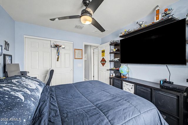 7629 W FETLOCK Trail, Peoria, AZ 85383
