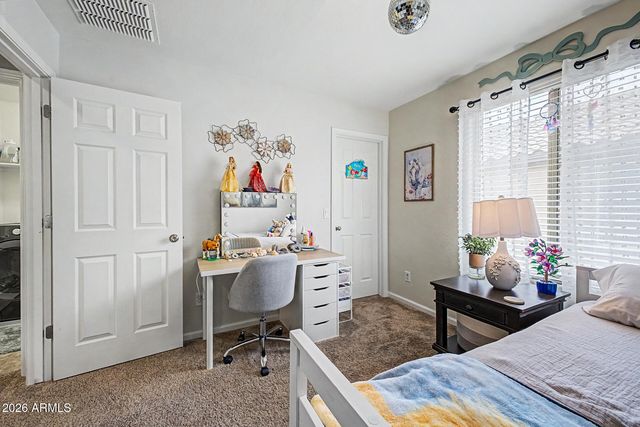 7629 W FETLOCK Trail, Peoria, AZ 85383