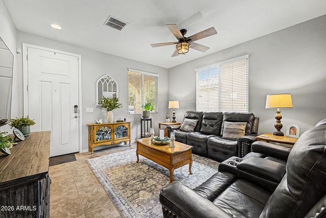 7629 W FETLOCK Trail, Peoria, AZ 85383