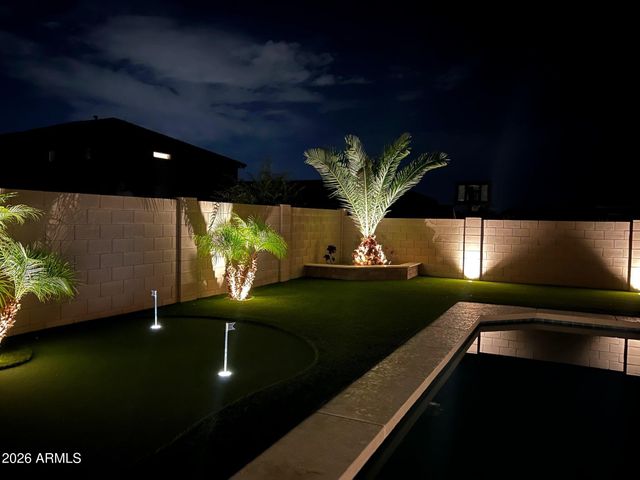 7629 W FETLOCK Trail, Peoria, AZ 85383