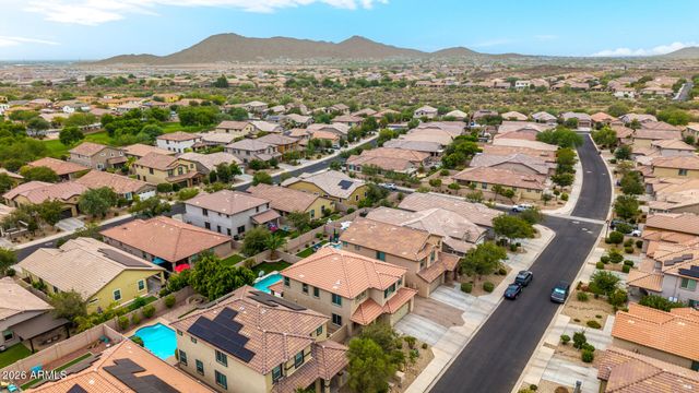 7629 W FETLOCK Trail, Peoria, AZ 85383