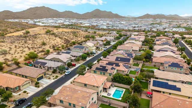 7629 W FETLOCK Trail, Peoria, AZ 85383