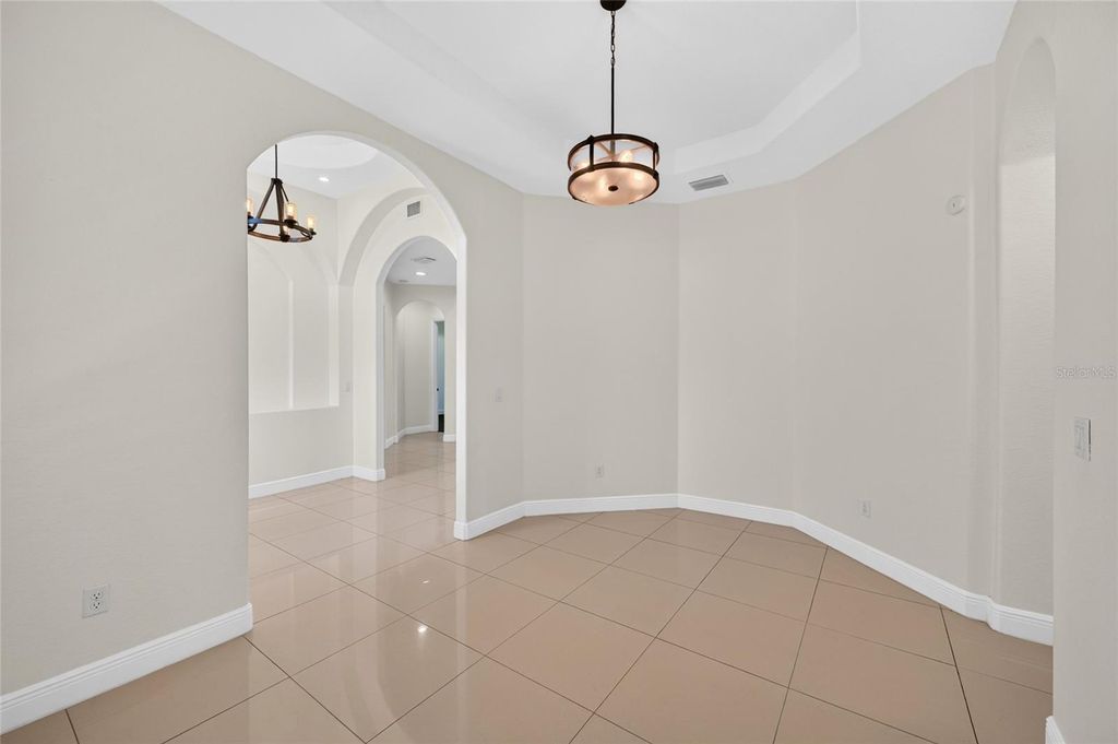 Image 13 of property listing at 301 PRUETT ROAD, Seffner, FL 33584