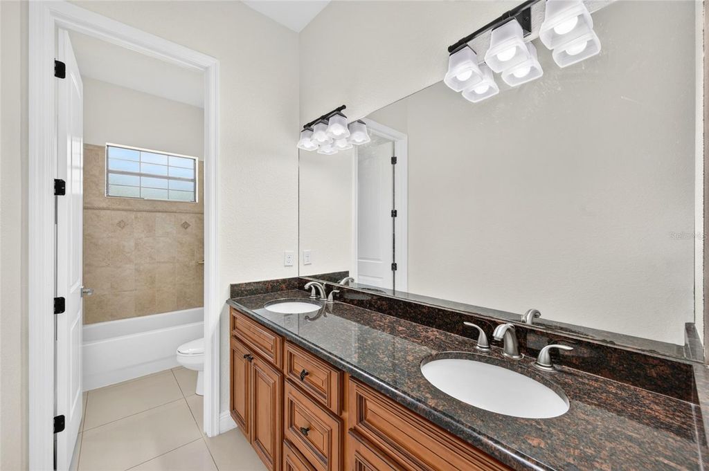 Image 33 of property listing at 301 PRUETT ROAD, Seffner, FL 33584