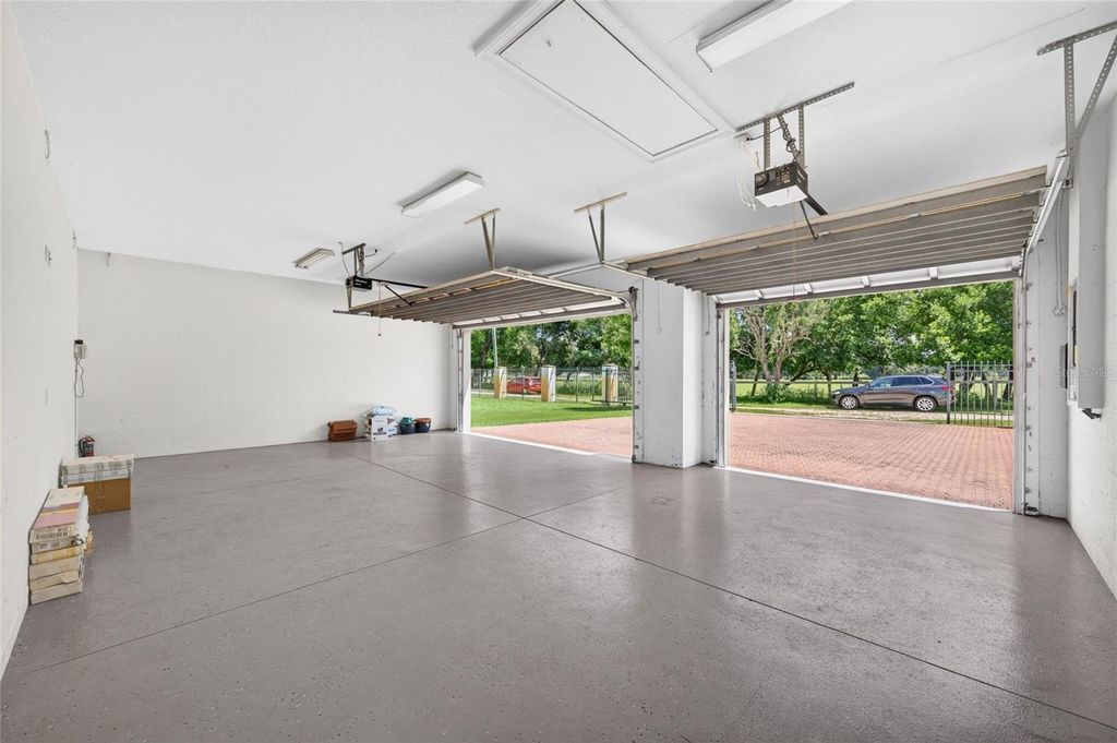 Image 40 of property listing at 301 PRUETT ROAD, Seffner, FL 33584