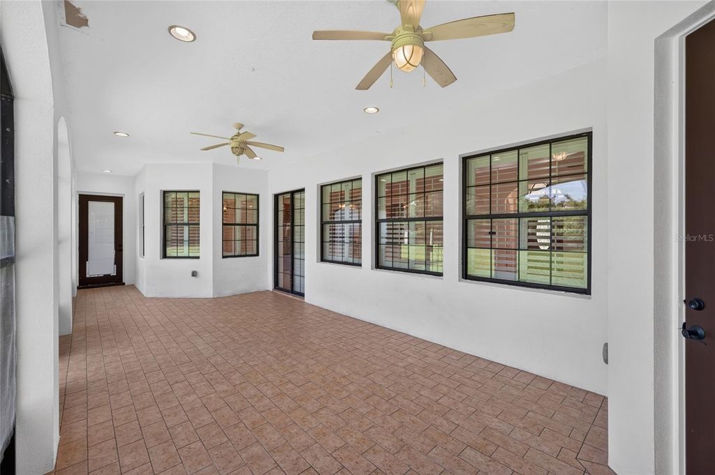 Image 41 of property listing at 301 PRUETT ROAD, Seffner, FL 33584