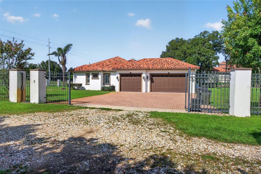 Image 46 of property listing at 301 PRUETT ROAD, Seffner, FL 33584