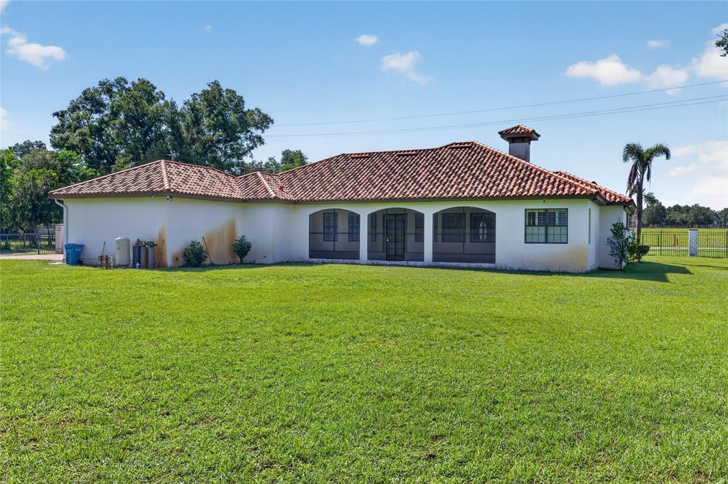 Image 48 of property listing at 301 PRUETT ROAD, Seffner, FL 33584