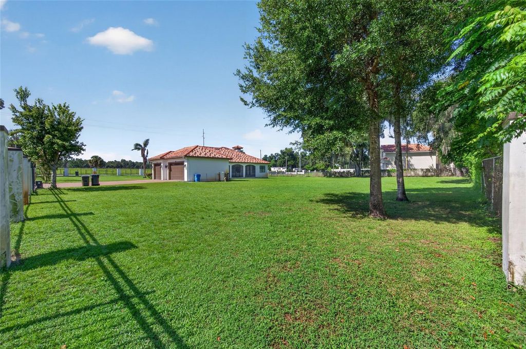 Image 49 of property listing at 301 PRUETT ROAD, Seffner, FL 33584