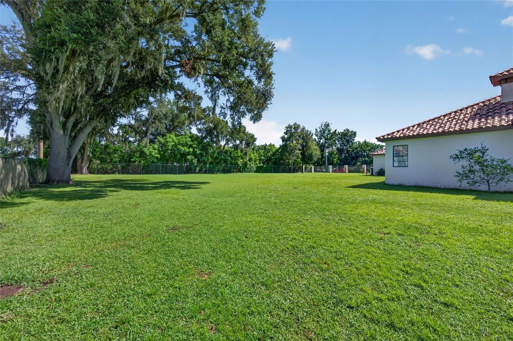 Image 50 of property listing at 301 PRUETT ROAD, Seffner, FL 33584
