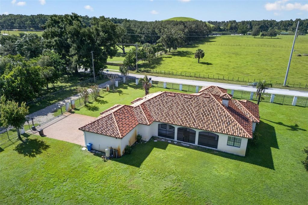 Image 51 of property listing at 301 PRUETT ROAD, Seffner, FL 33584