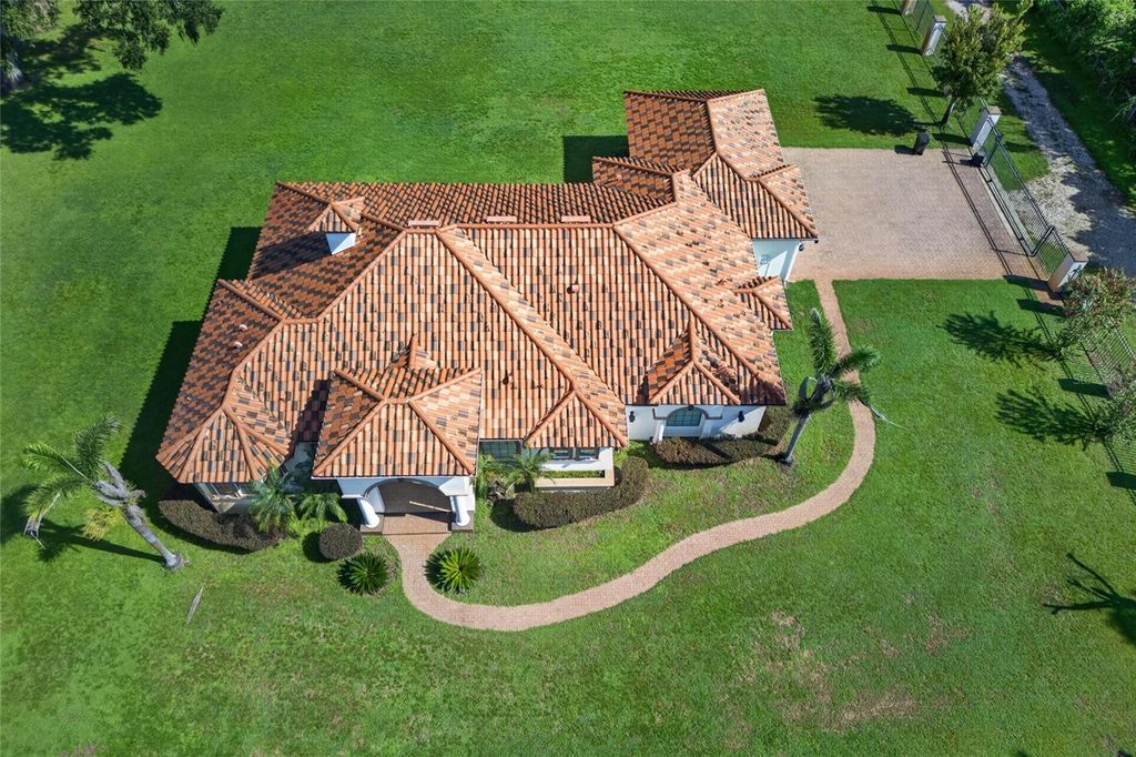Image 60 of property listing at 301 PRUETT ROAD, Seffner, FL 33584