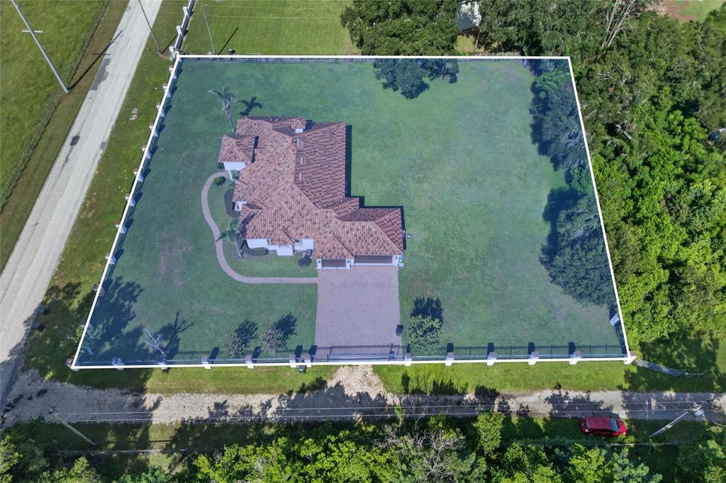 Image 61 of property listing at 301 PRUETT ROAD, Seffner, FL 33584