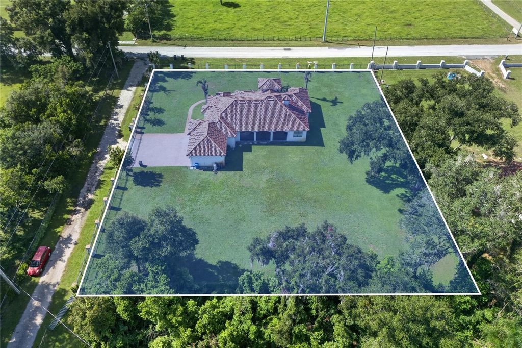 Image 62 of property listing at 301 PRUETT ROAD, Seffner, FL 33584