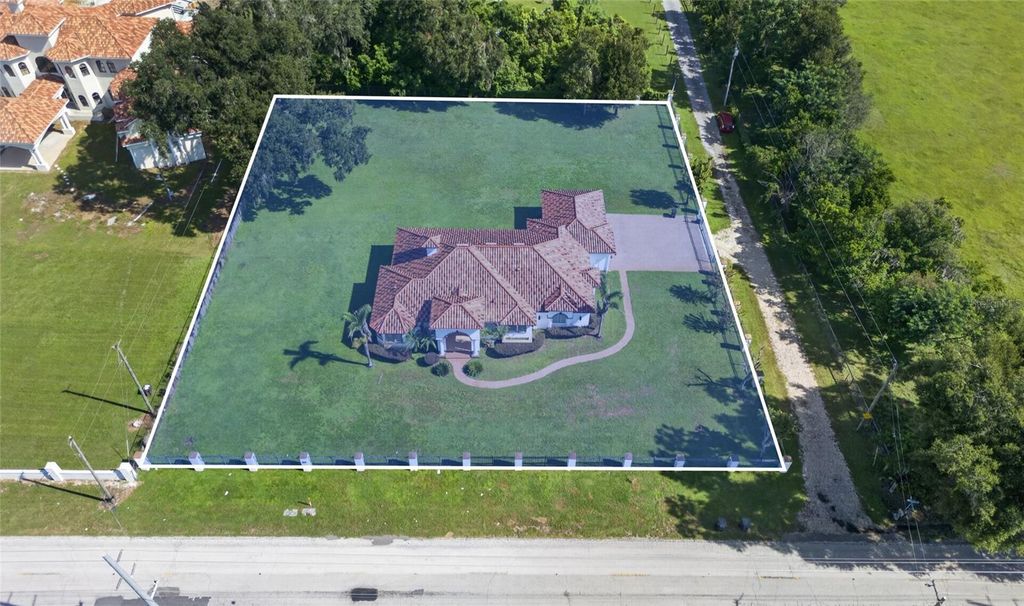 Image 63 of property listing at 301 PRUETT ROAD, Seffner, FL 33584