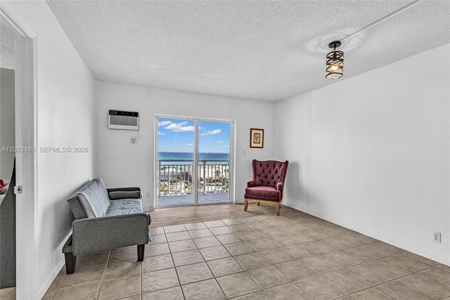 200 S Birch Road 1015, Fort Lauderdale, FL 33316