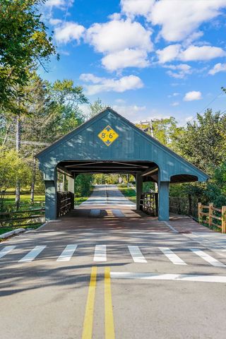 140 Manchester Drive 408, Buffalo Grove, IL 60089