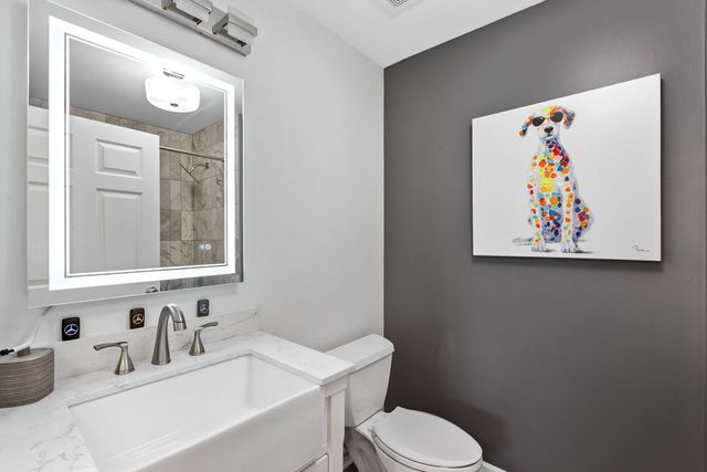 140 Manchester Drive 408, Buffalo Grove, IL 60089