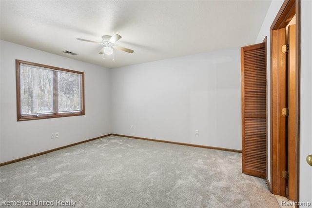 1571 Shoemaker Drive, Westland, MI 48185