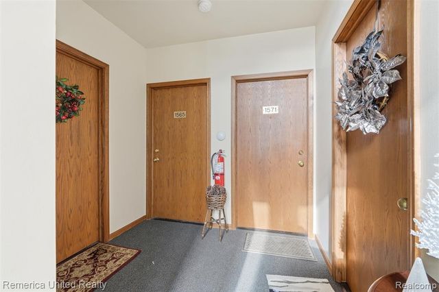 1571 Shoemaker Drive, Westland, MI 48185