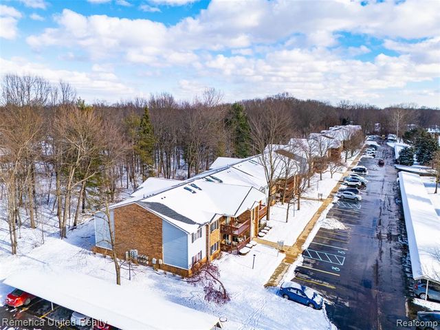 1571 Shoemaker Drive, Westland, MI 48185