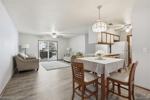 1571 Shoemaker Drive, Westland, MI 48185