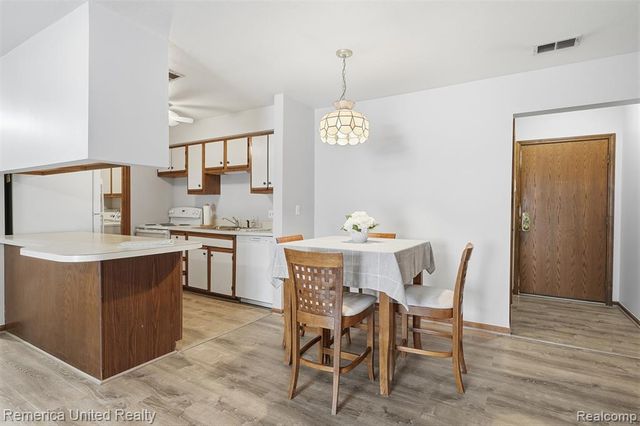 1571 Shoemaker Drive, Westland, MI 48185