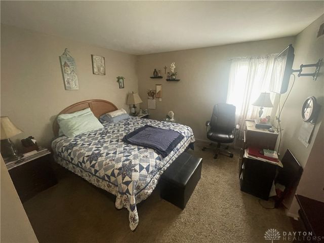 6436 Quintessa Court, Dayton, OH 45449