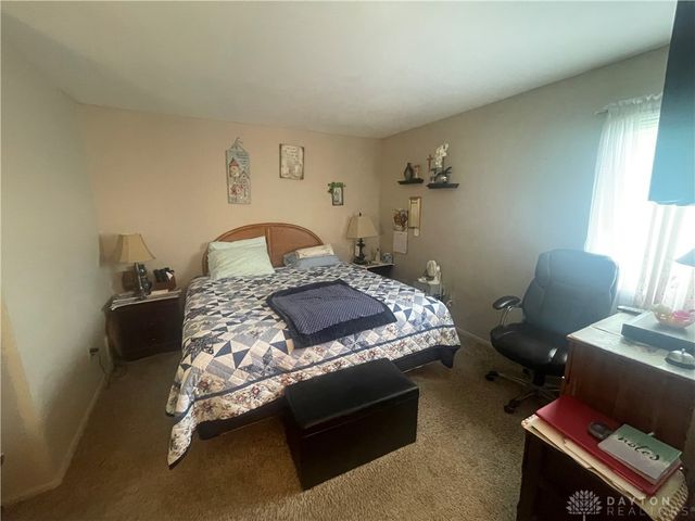6436 Quintessa Court, Dayton, OH 45449