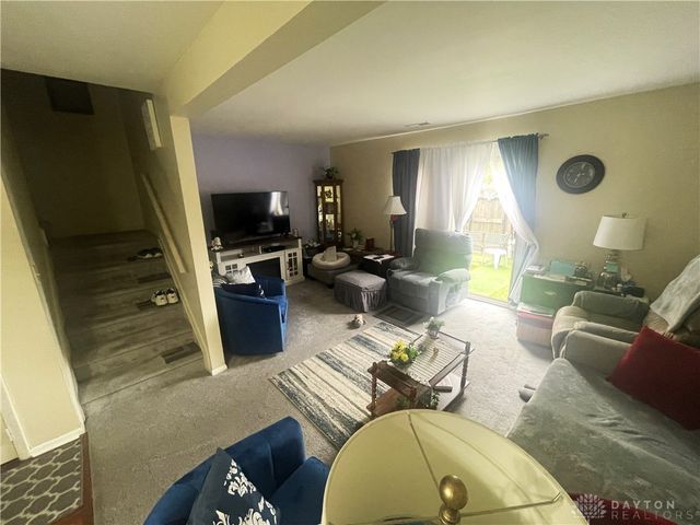 6436 Quintessa Court, Dayton, OH 45449