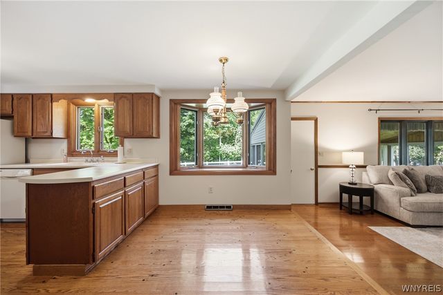 188 Heritage Farm Road, West Seneca, NY 14218