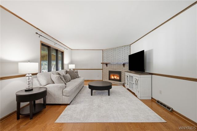 188 Heritage Farm Road, West Seneca, NY 14218