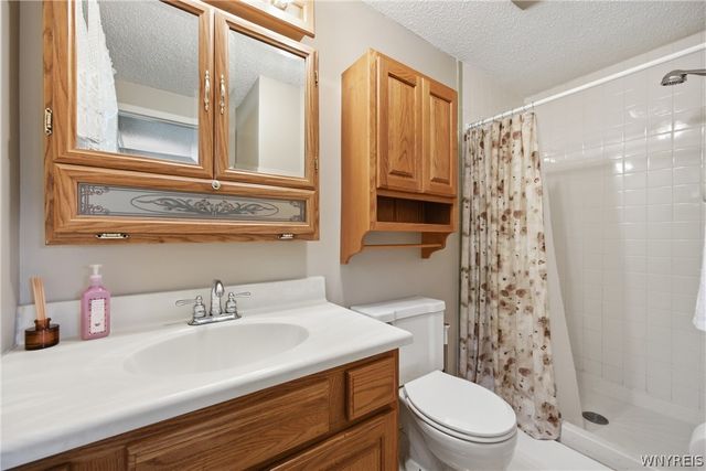 188 Heritage Farm Road, West Seneca, NY 14218