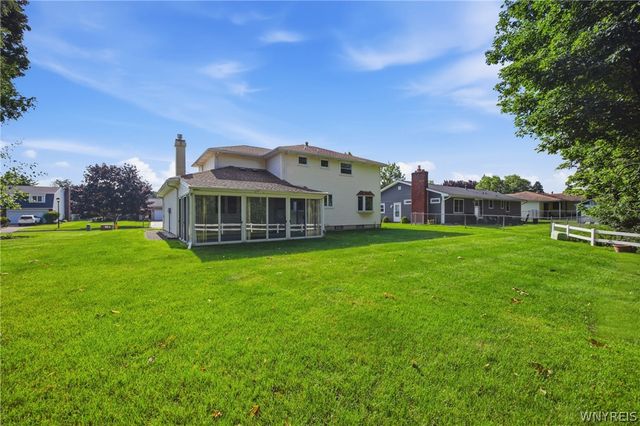 188 Heritage Farm Road, West Seneca, NY 14218
