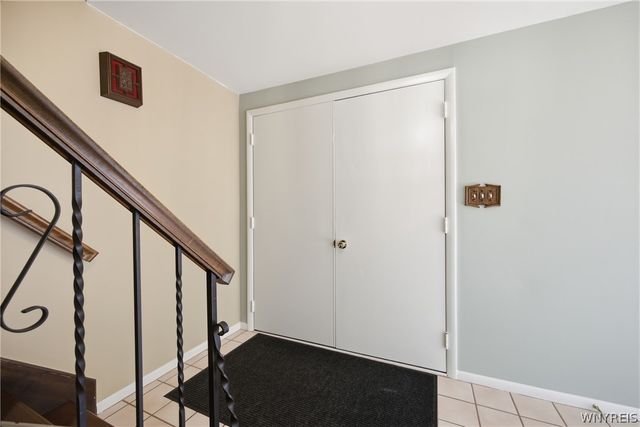 188 Heritage Farm Road, West Seneca, NY 14218