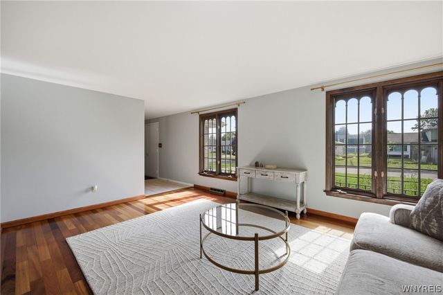 188 Heritage Farm Road, West Seneca, NY 14218