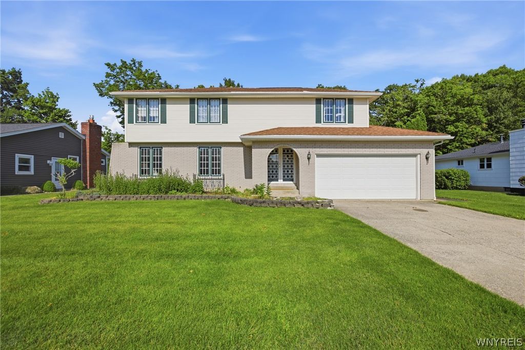 188 Heritage Farm Road, West Seneca, NY 14218
