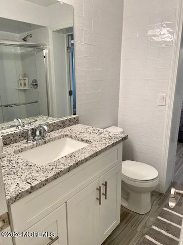 438 N Route 35 N 1107, Mantoloking, NJ 08738