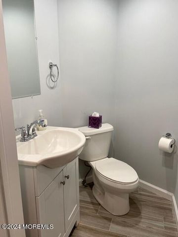 438 N Route 35 N 1107, Mantoloking, NJ 08738